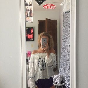 American Eagle off the shoulder floral shirt